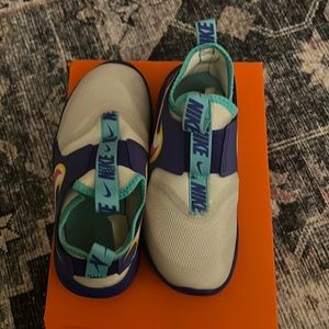 Nike Flex Runner Fire